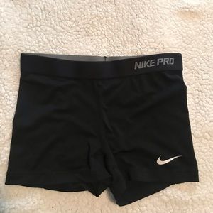 Nike Pro 2”